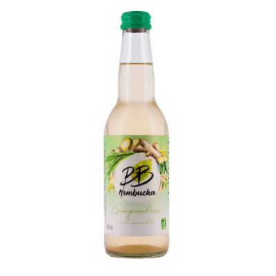 La kombucha est une boisson pétillante à base de thé fermenté, aromatisée gingembre citronnelle La kombucha est une boisson pétillante à base de thé fermenté, aromatisée gingembre citronnelle