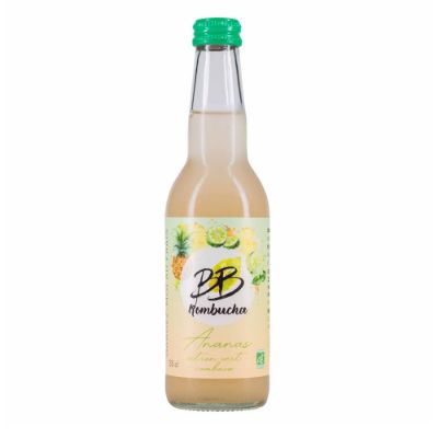 La kombucha est une boisson pétillante à base de thé fermenté, aromatisée mangue passion curcuma La kombucha est une boisson pétillante à base de thé fermenté, aromatisée ananas citron vert combava
